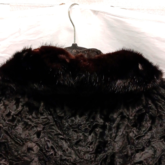 Hattie Carnegie Leather Curly Lamb & Mink Vintage Coat - Picture 7 of 15